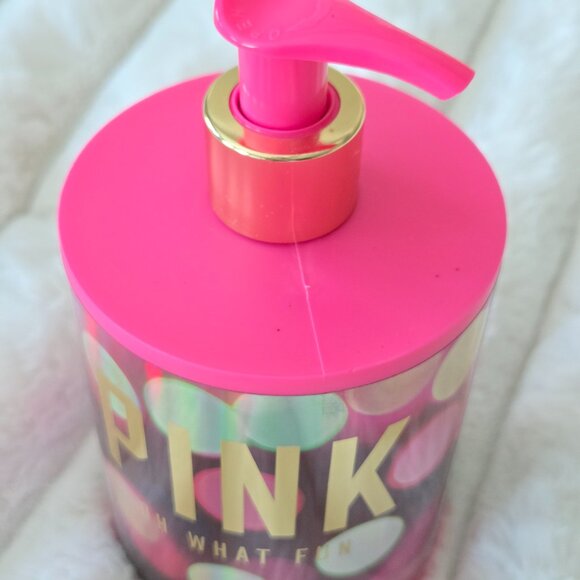 Victoria's Secret PINK Oh What Fun Body Lotion Holiday Collection 16.9oz/500ml - Picture 2 of 9